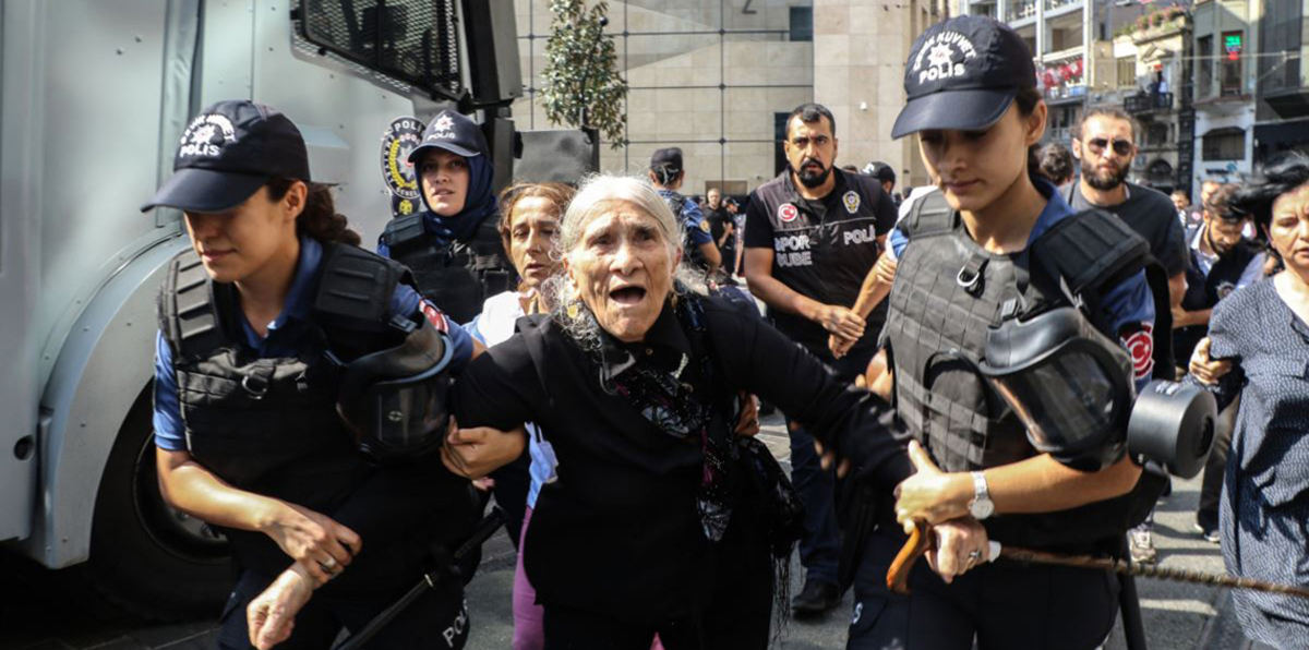 أنقرة تحظر تظاهرة نسائية أسبوعية "استغلتها مجموعة إرهابية"‎