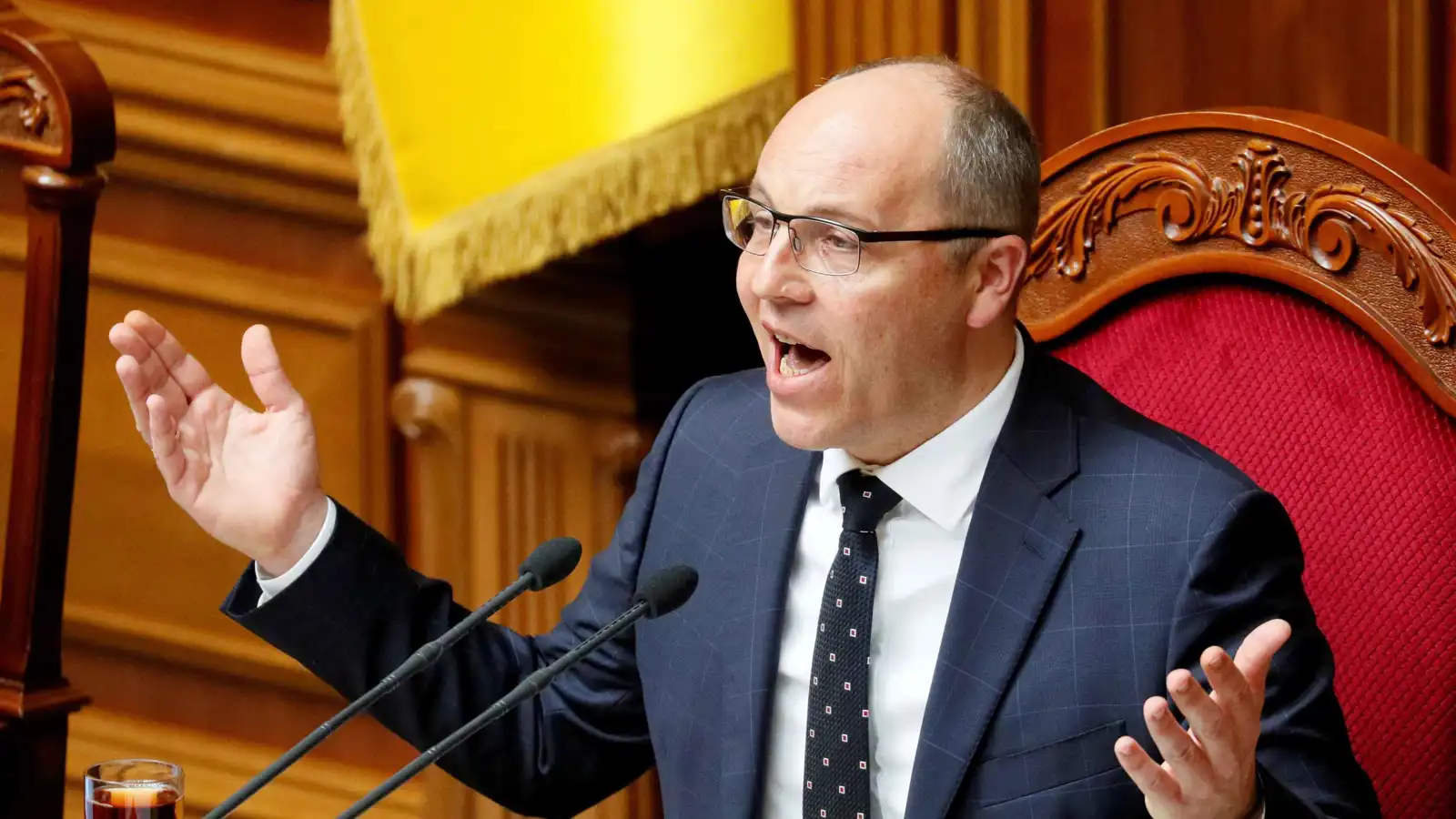 الشرطة الأوكرانية تشتبه بتورط روسيا في اغتيال البرلماني أندريه باروبي