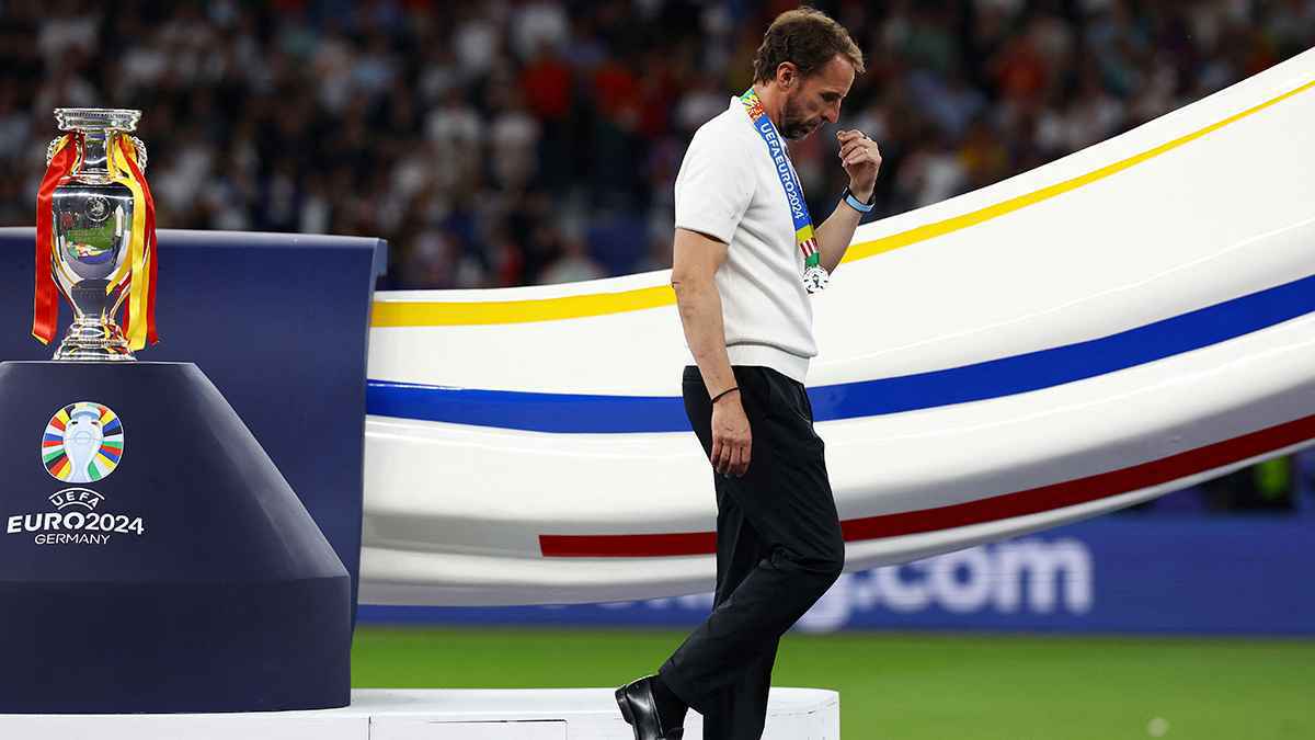 غاريث ساوثغيت يعلن موعد عودته للتدريب بعد شهرين من استقالته من منتخب إنجلترا