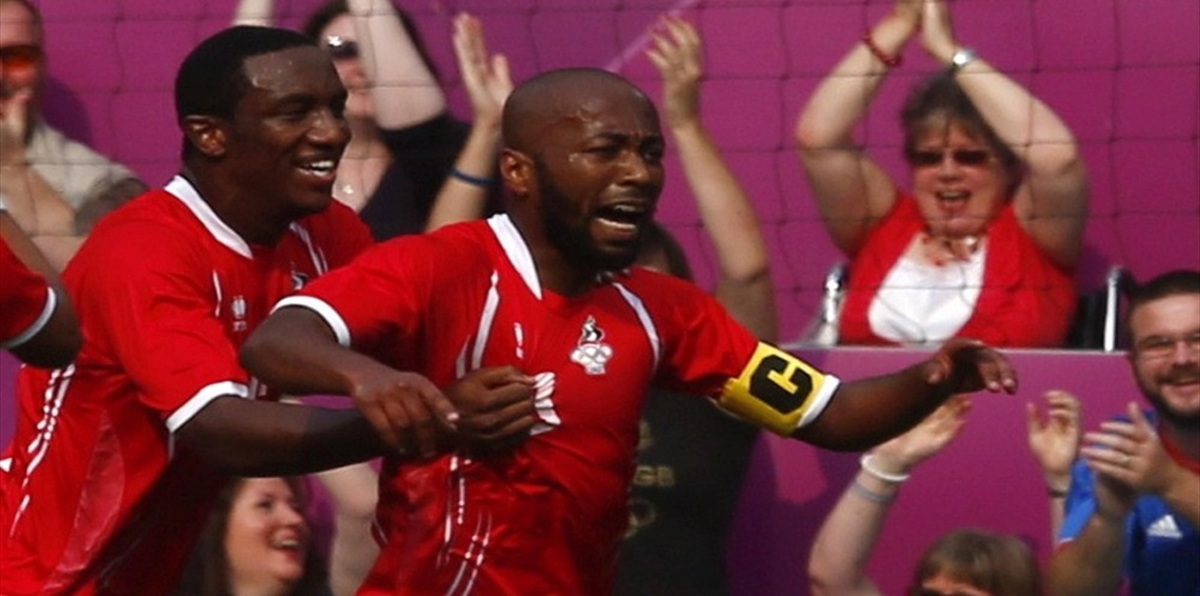 سبب بكاء إسماعيل مطر خلال مباراة الوحدة والنصر في الدوري الإماراتي (فيديو)