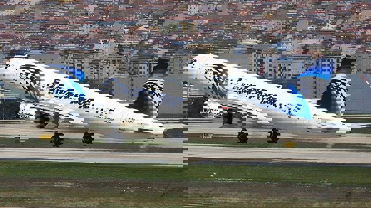 "مصر للطيران" تعلق رحلاتها إلى الصين بسبب فيروس "كورونا"