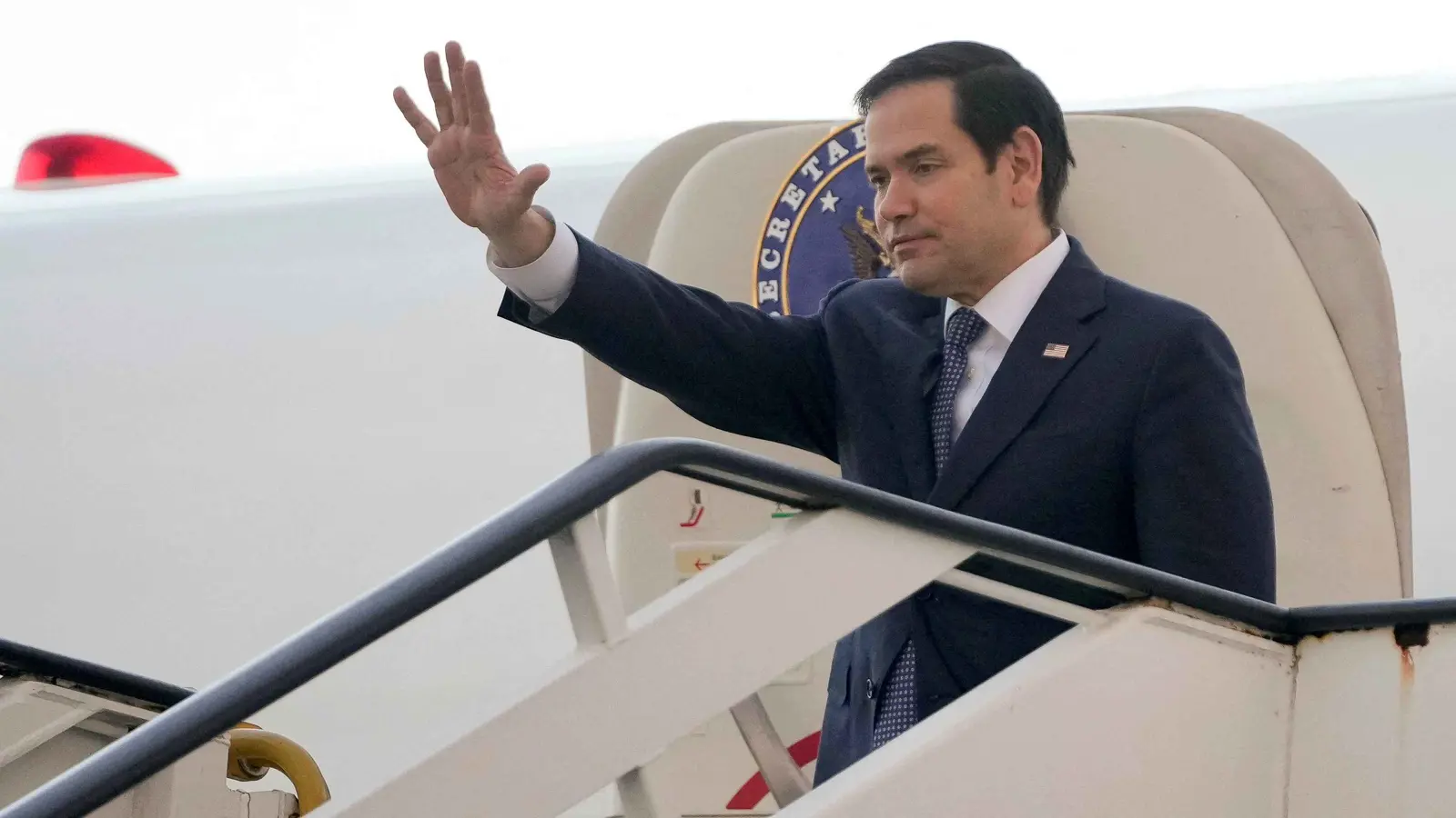 روبيو يبحث "هدنة غزة" مع نتنياهو في مستهل جولته بالشرق الأوسط