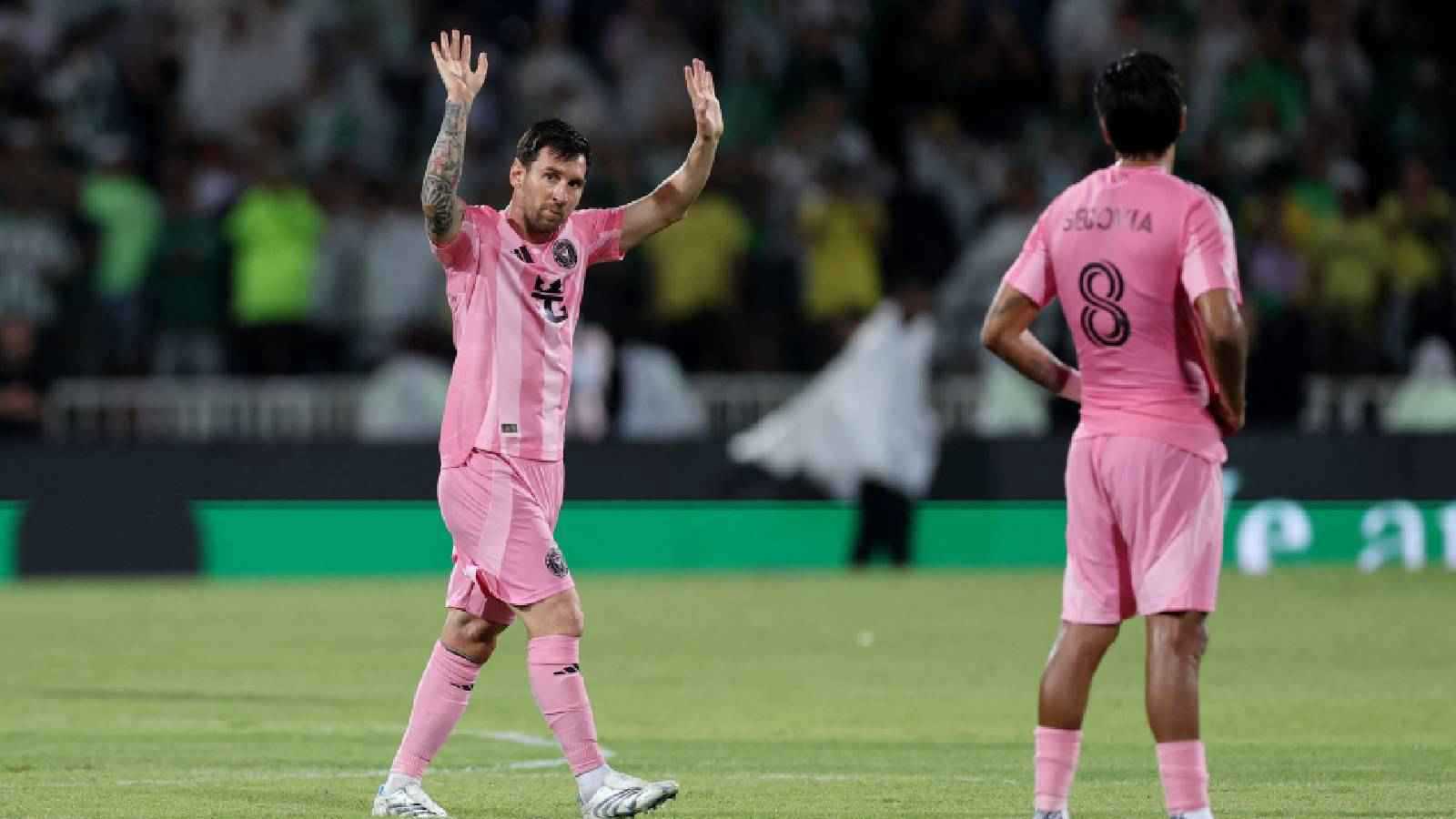 فريق أرجنتيني يغري ميسي بعرض كبير للرحيل عن إنتر ميامي 