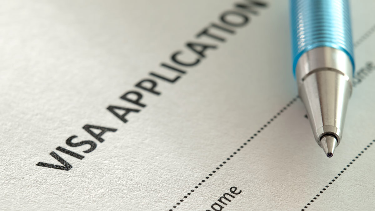 السعودية تُصادق على منح تأشيرات سياحية للأجانب