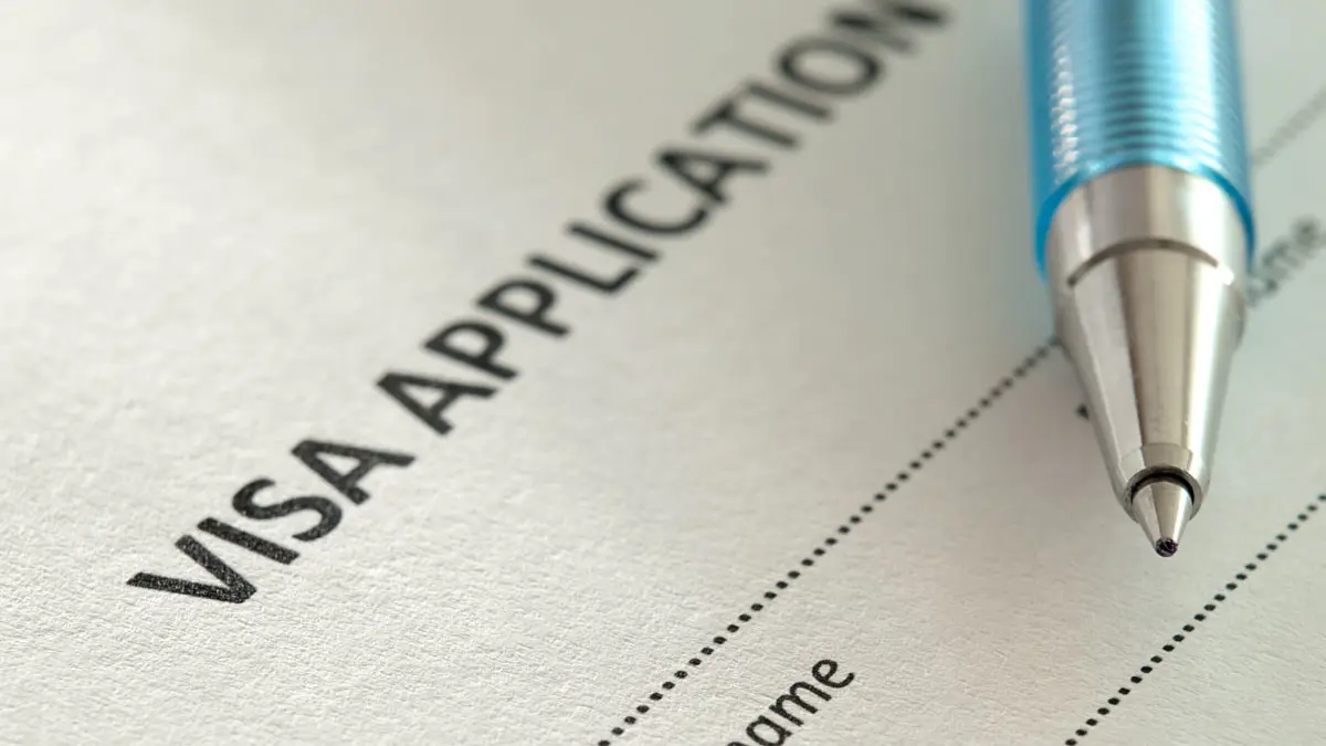 السعودية تُصادق على منح تأشيرات سياحية للأجانب