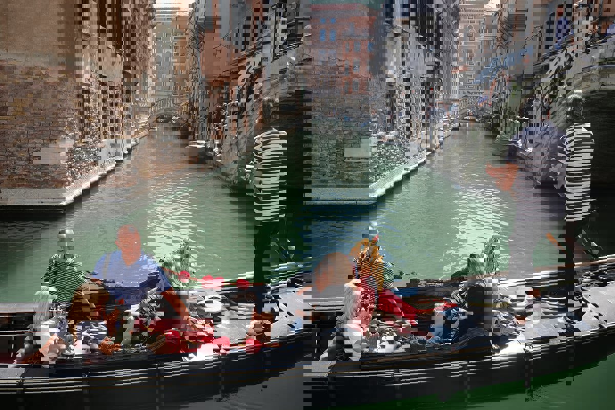 سابقة عالمية.. البندقية تفرض ضريبة على الزيارات النهارية