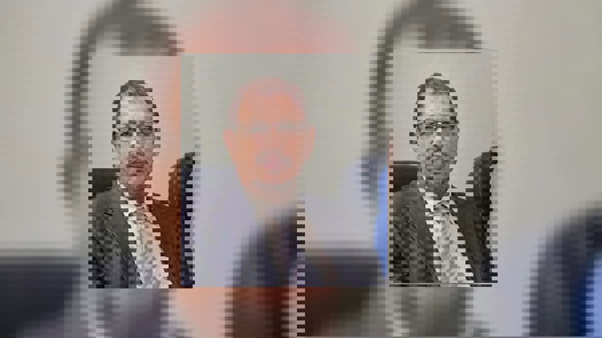 من هو محسن أبوبكر الحوشبي رئيس مجلس القضاء الأعلى باليمن؟