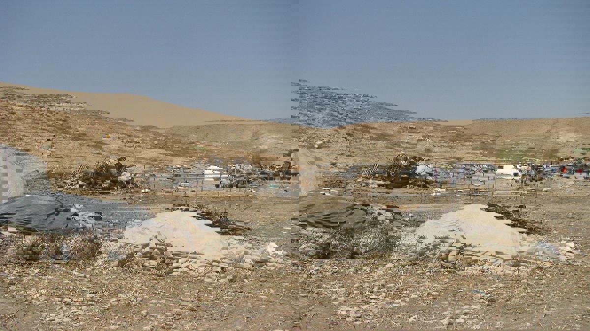 إسرائيل تدمر خزان الأغوار المائي وتحرم عشرات العائلات من المياه