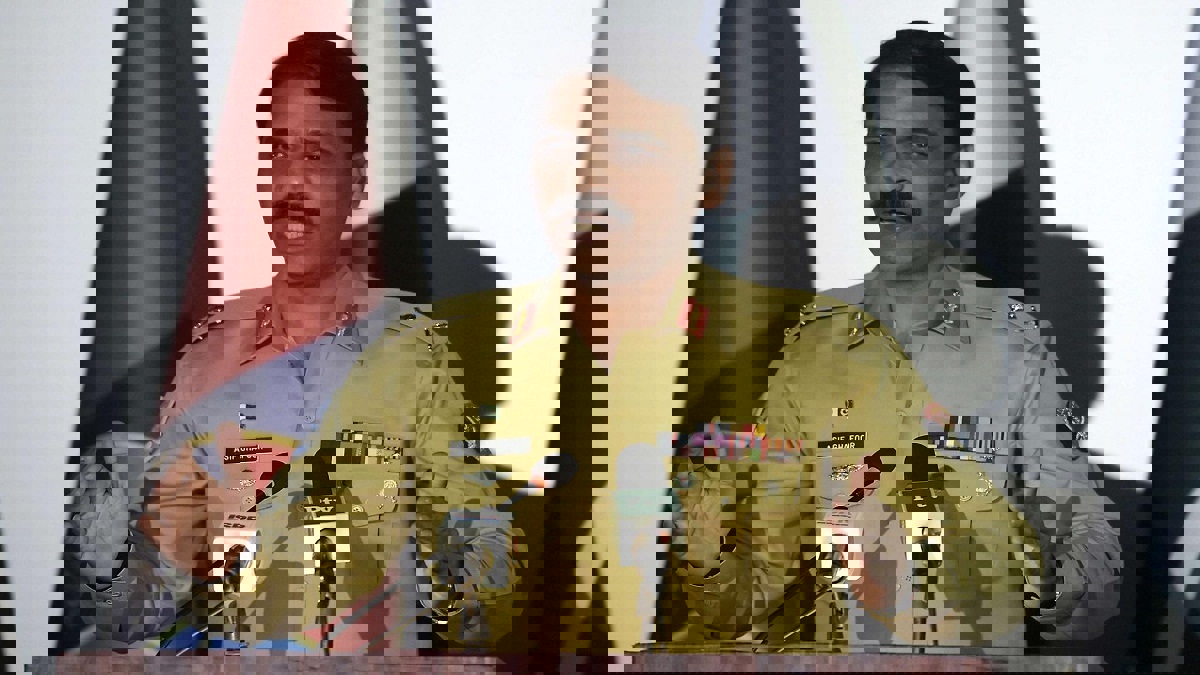 الجيش الباكستاني يأسر ثلاثة طيارين بعد إسقاط مقاتلتين هنديتين  