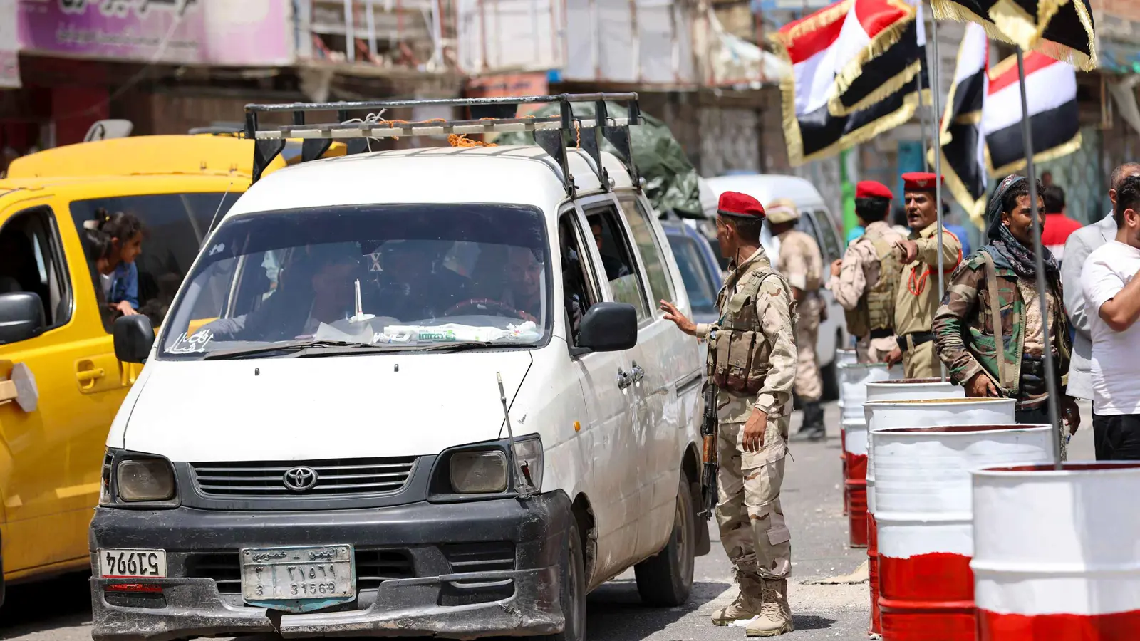 اليمن.. "المقاومة الوطنية" تصد هجوما حوثيا غربي تعز