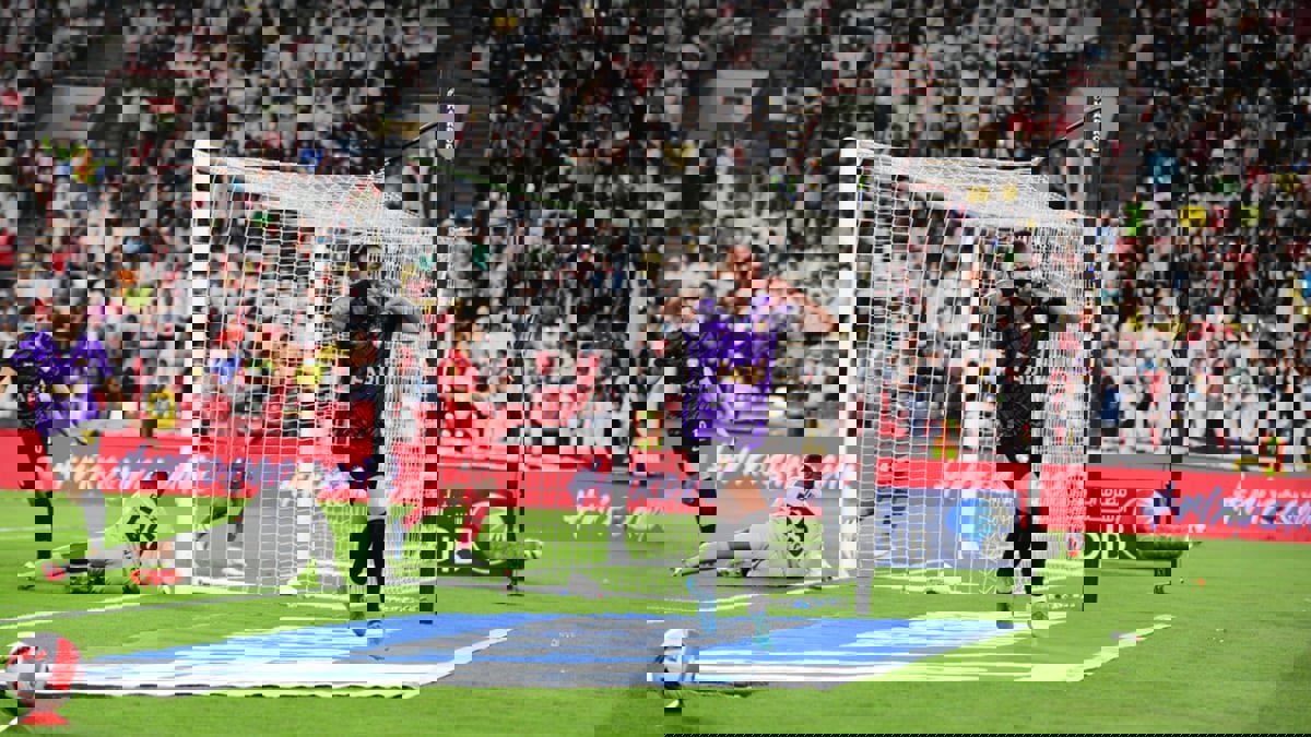 العين يتوج بكأس رابطة المحترفين الإماراتية بفوزه على شباب الأهلي بركلات الترجيح