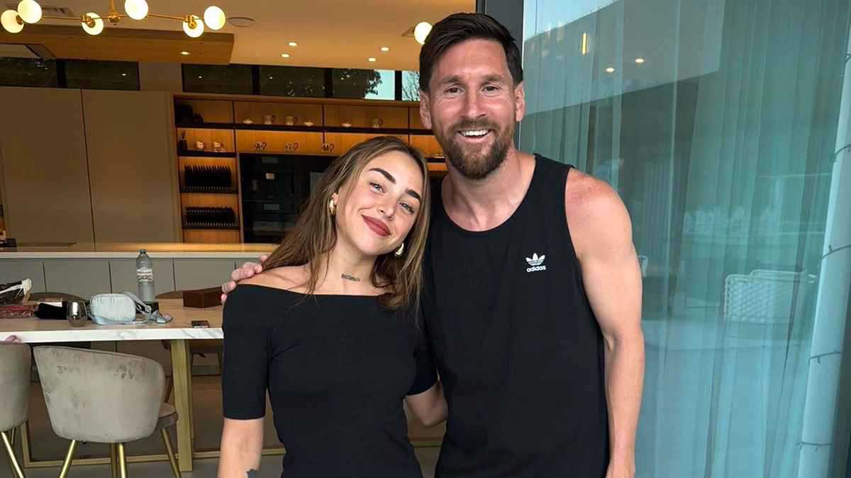 "استخدمها كبيجامة".. نيكي نيكول تكشف أسرار أول لقاء مع ليونيل ميسي