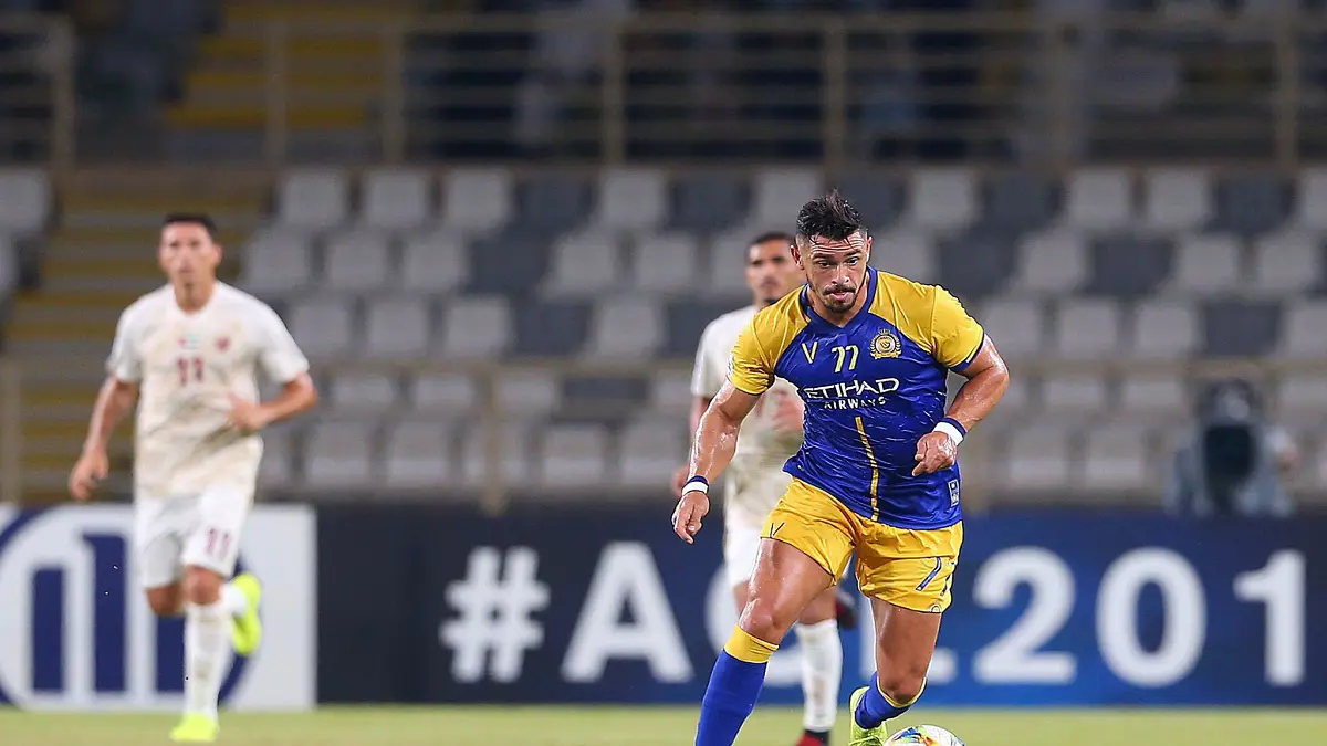 غريميو البرازيلي يخطط لضم جوليانو نجم النصر السعودي