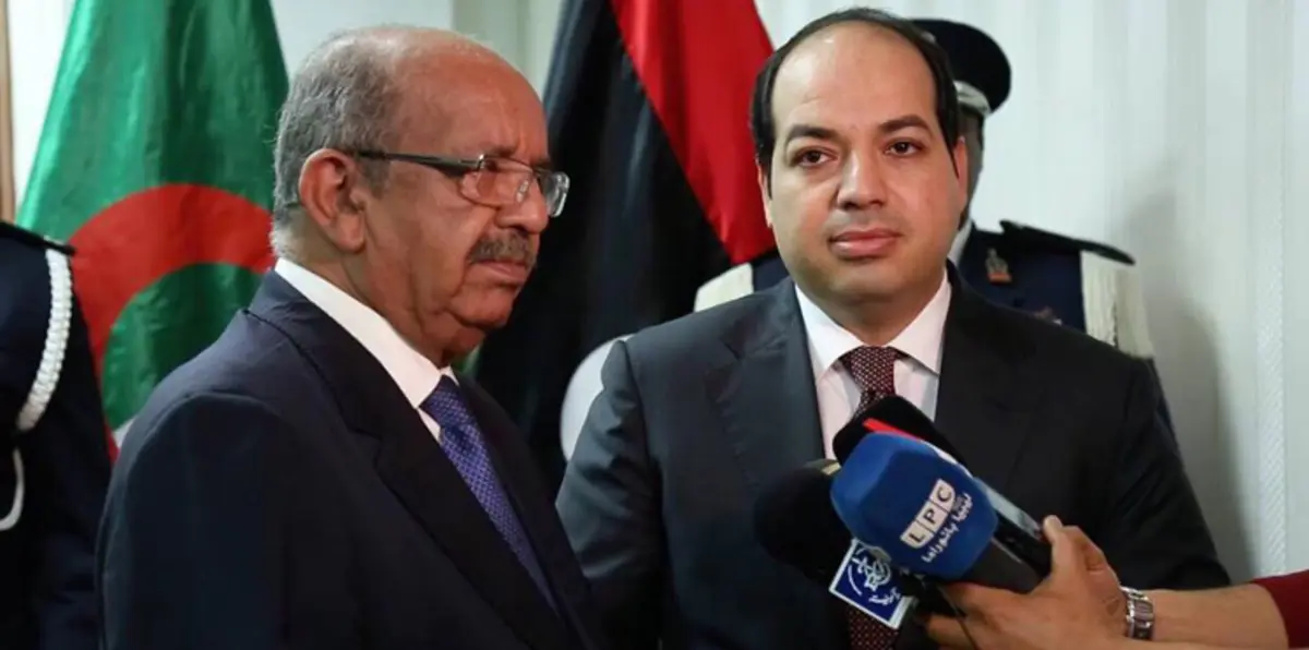 بعد زيارته جنوب البلاد.. البرلمان الليبي يهاجم وزير الخارجية الجزائري