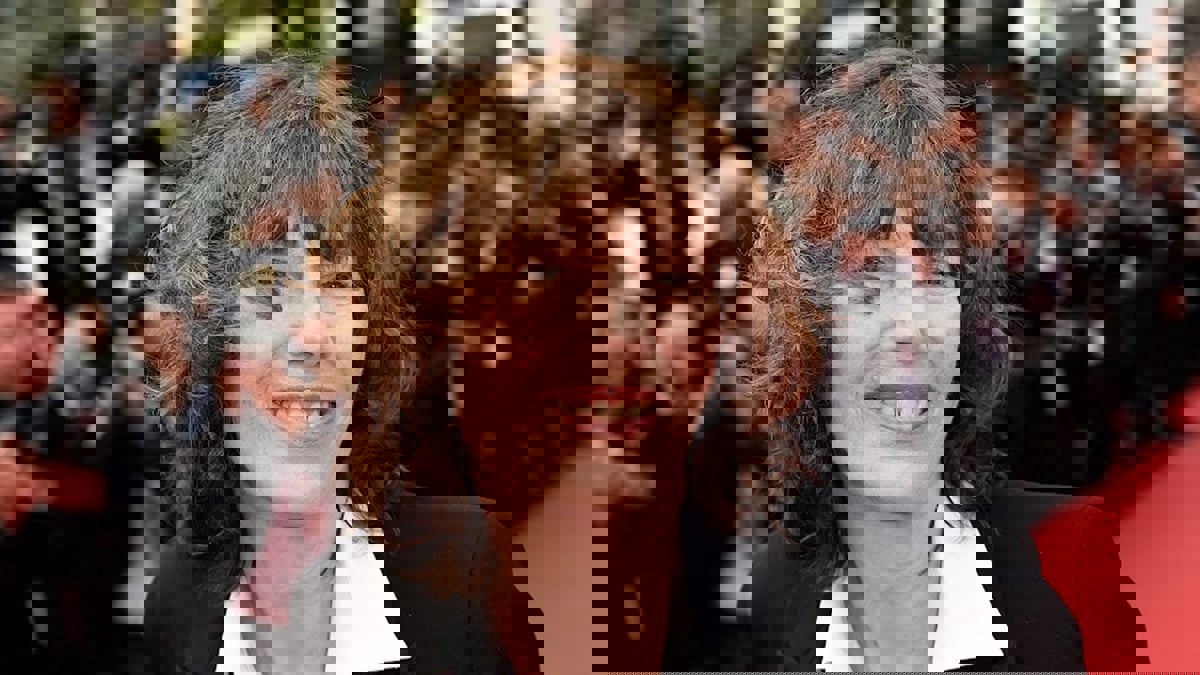 وفاة أيقونة الفن والموضة الفرنسية البريطانية جين بيركين