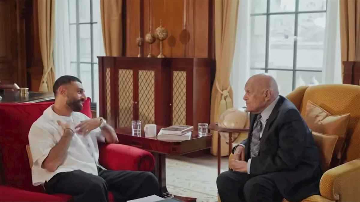 مفاجأة محمد صلاح ومجدي يعقوب (فيديو)