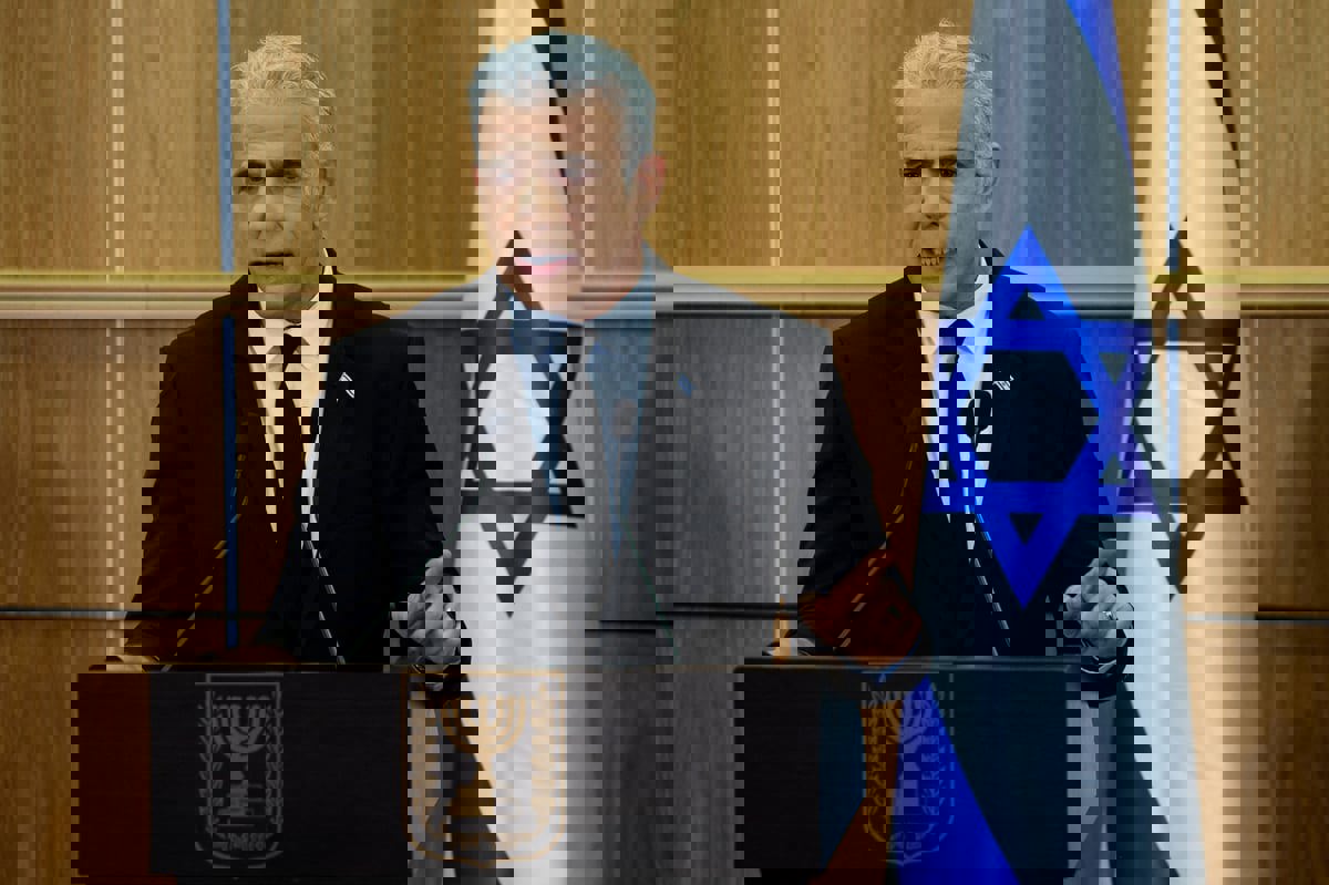 لابيد يدعو نتنياهو لإتمام صفقة الرهائن "حالًا"