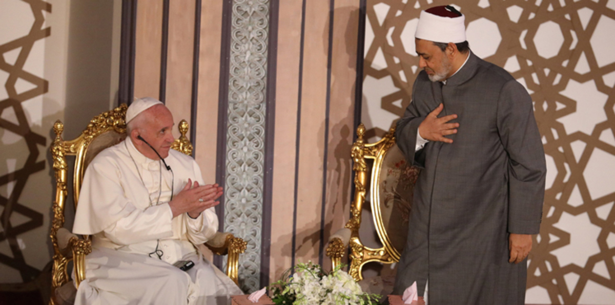    البابا فرنسيس يحث على مواجهة "بربرية" المحرضين على العنف