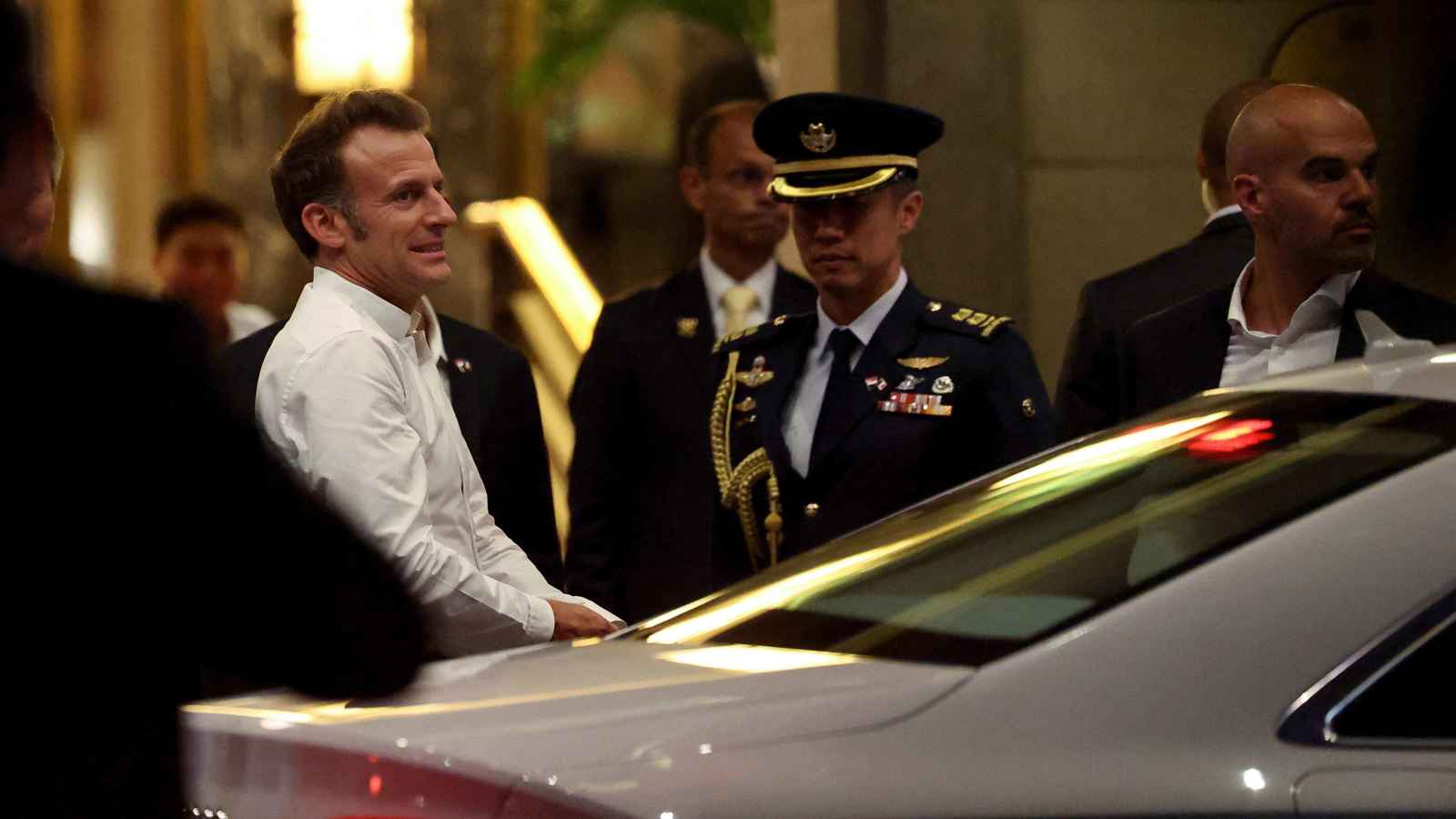 فرنسا وسنغافورة توقعان اتفاقا لتعزيز التعاون في مجالي الطاقة والدفاع