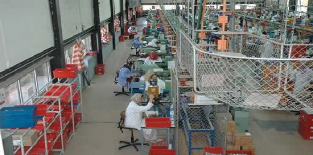 تونس .. بوادر أزمة بين اتحاد الشغل ومنظمة الأعراف