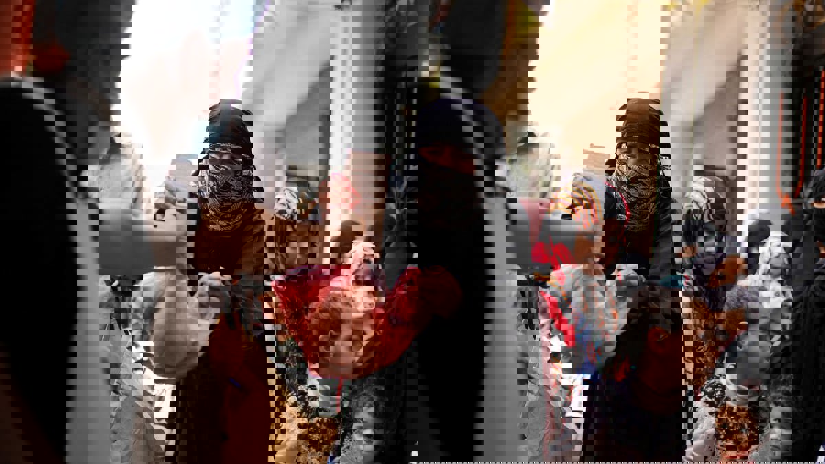 تفاقم المعاناة الإنسانية في اليمن.. احتجاجات متكررة وتدهور اقتصادي متواصل