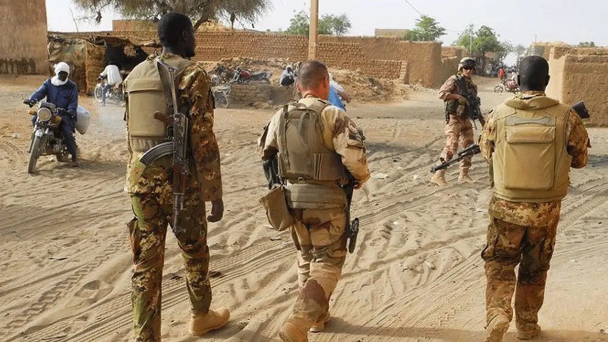 بعد انسحاب فرنسي.. قوات روسية تنتشر في قاعدة عسكرية في مالي