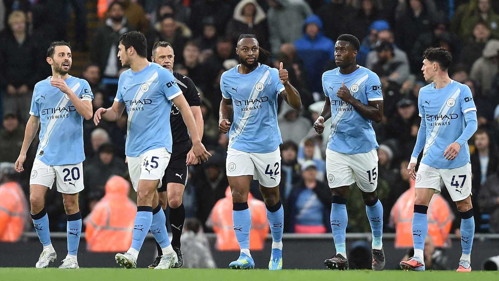 بعد اكتساح كريستال بالاس.. ماذا يحتاج مانشستر سيتي للفوز بالدوري الإنجليزي؟ 