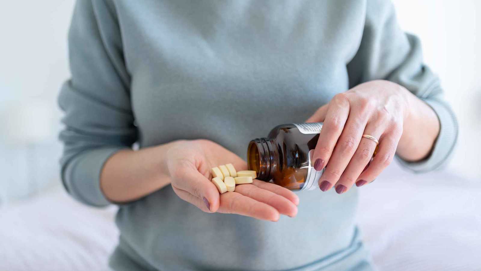 عالمة مناعة تكشف عن 9 مكملات أساسية للشيخوخة الصحية