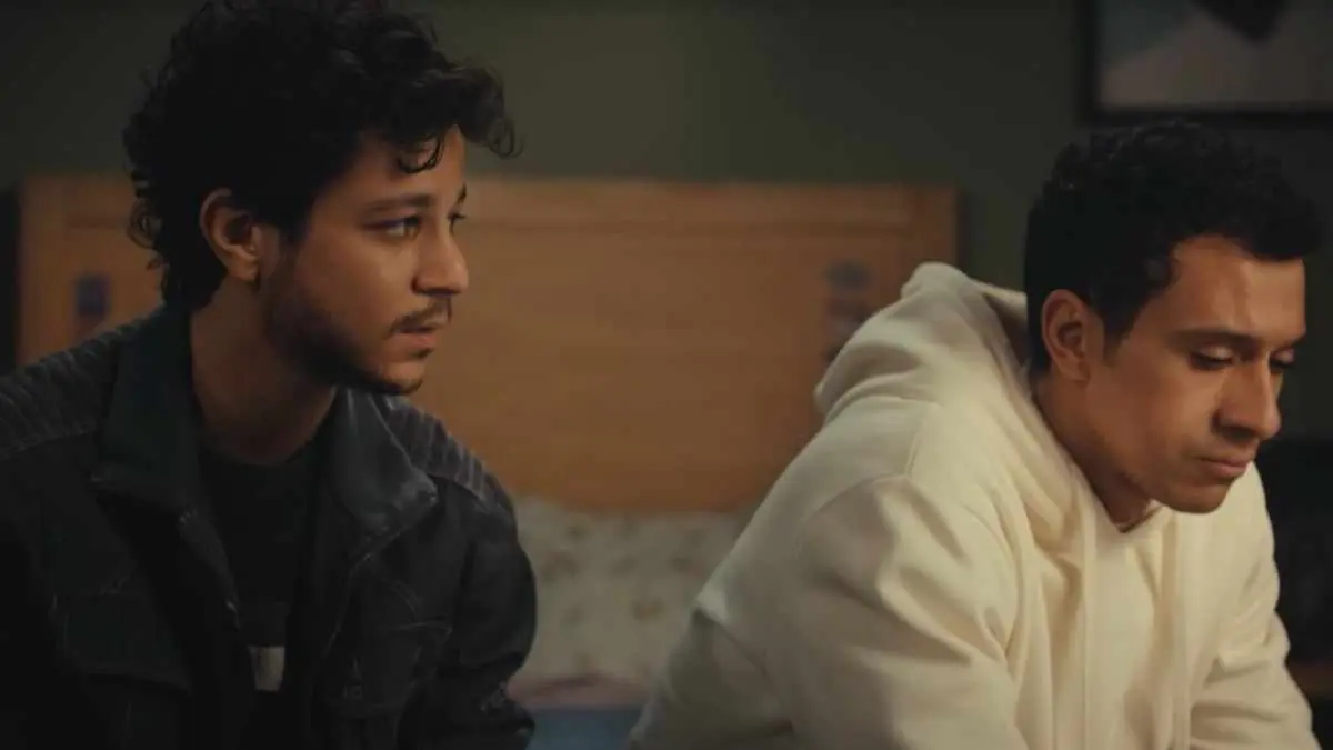 "مسار إجباري" يجبرك على المشاهدة رغم "الخلل"