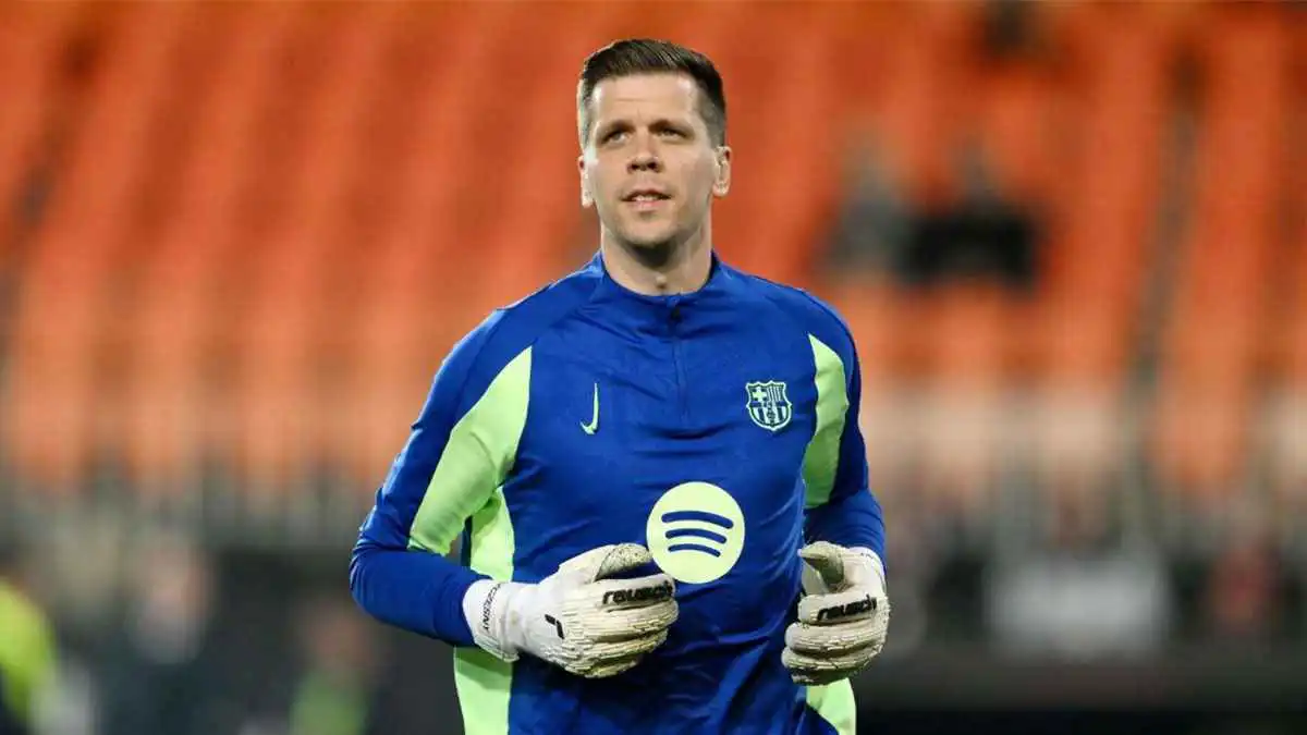 لم تكن ابتسامة.. تشيزني يرد على الساخرين من لقطته في مباراة برشلونة وإشبيلية