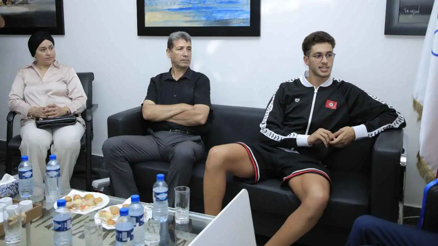 هروب ومطاردة.. انتقادات لاذعة بعد استقبال البطل العالمي أحمد الجوادي