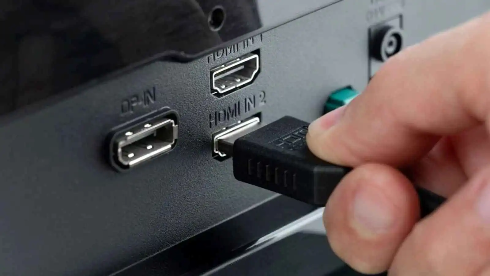 وداعاً HDMI.. بدائل أفضل لتوصيل الكمبيوتر بالشاشة