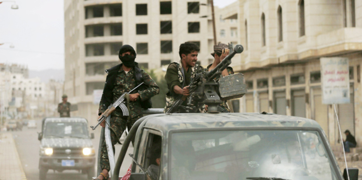 الجيش والمقاومة يدخلان مدينة المكلا في حضرموت بعد طرد القاعدة منها