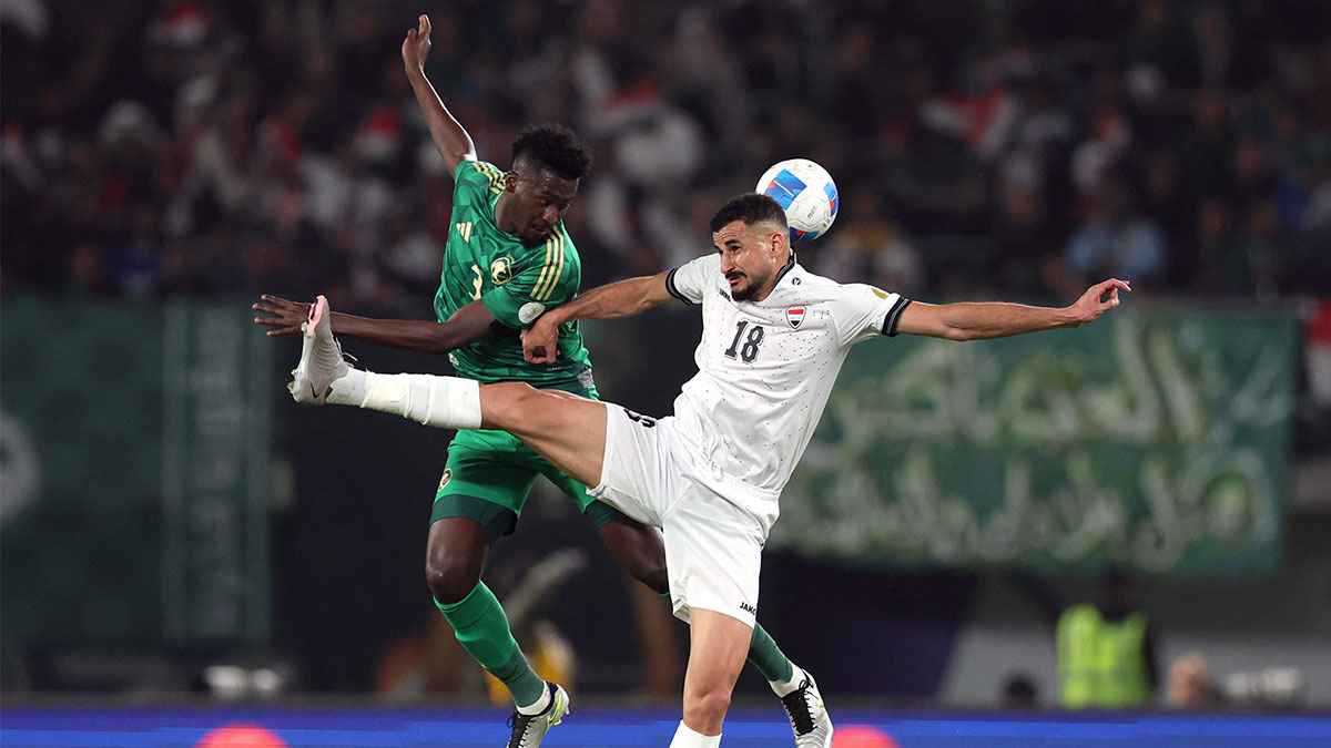 القنوات الناقلة لمباراة السعودية والعراق التاريخية في تصفيات المونديال