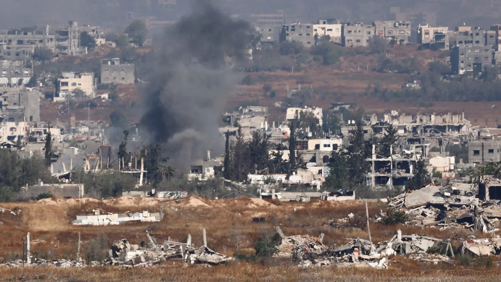 منها مستشفى الشفاء.. الجيش الإسرائيلي يوجه إنذاراً لإخلاء أحياء في غزة