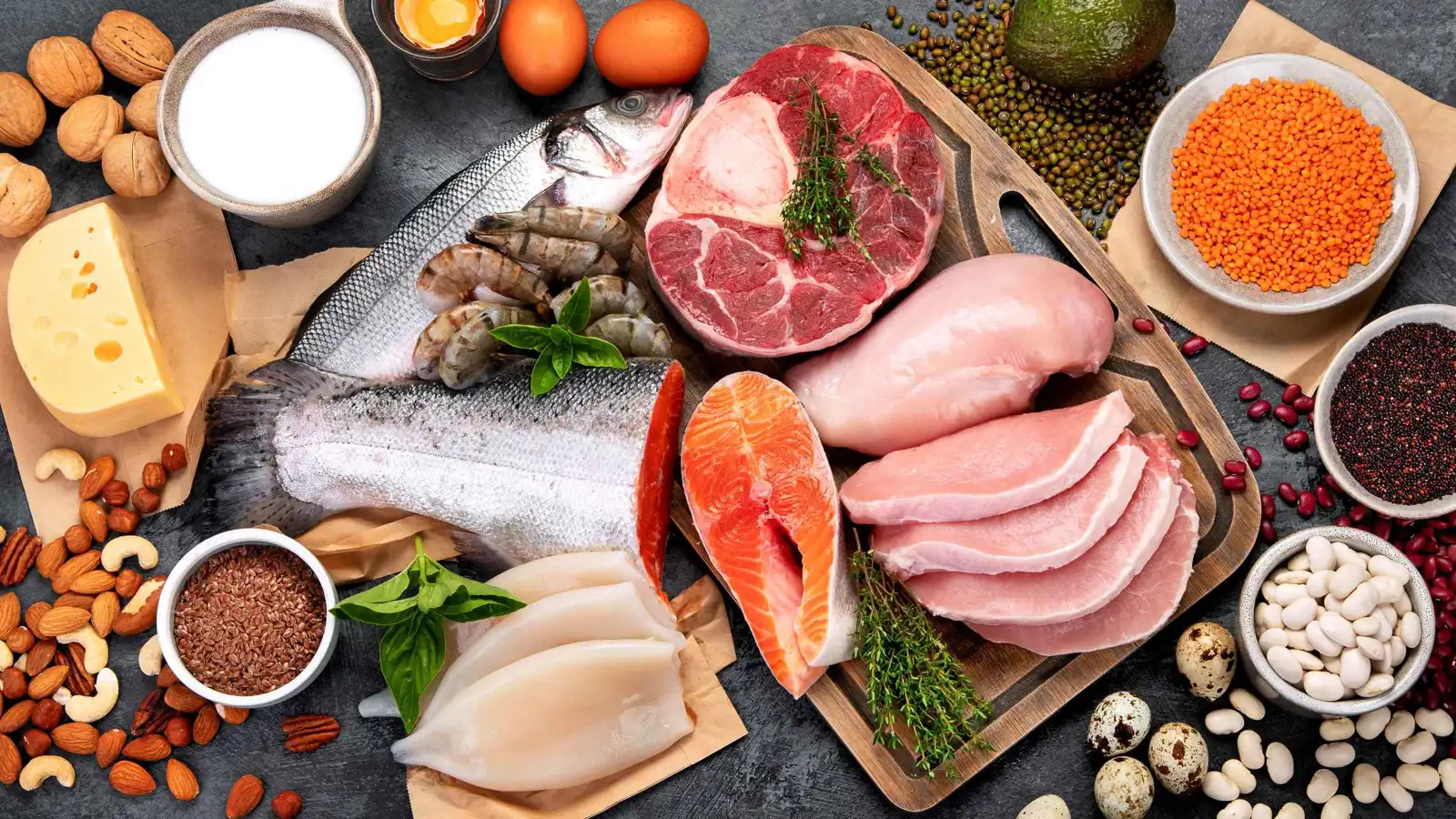 ارتفاع حمض اليوريك.. طبيب يحذر من أطعمة تبدو "صحية"