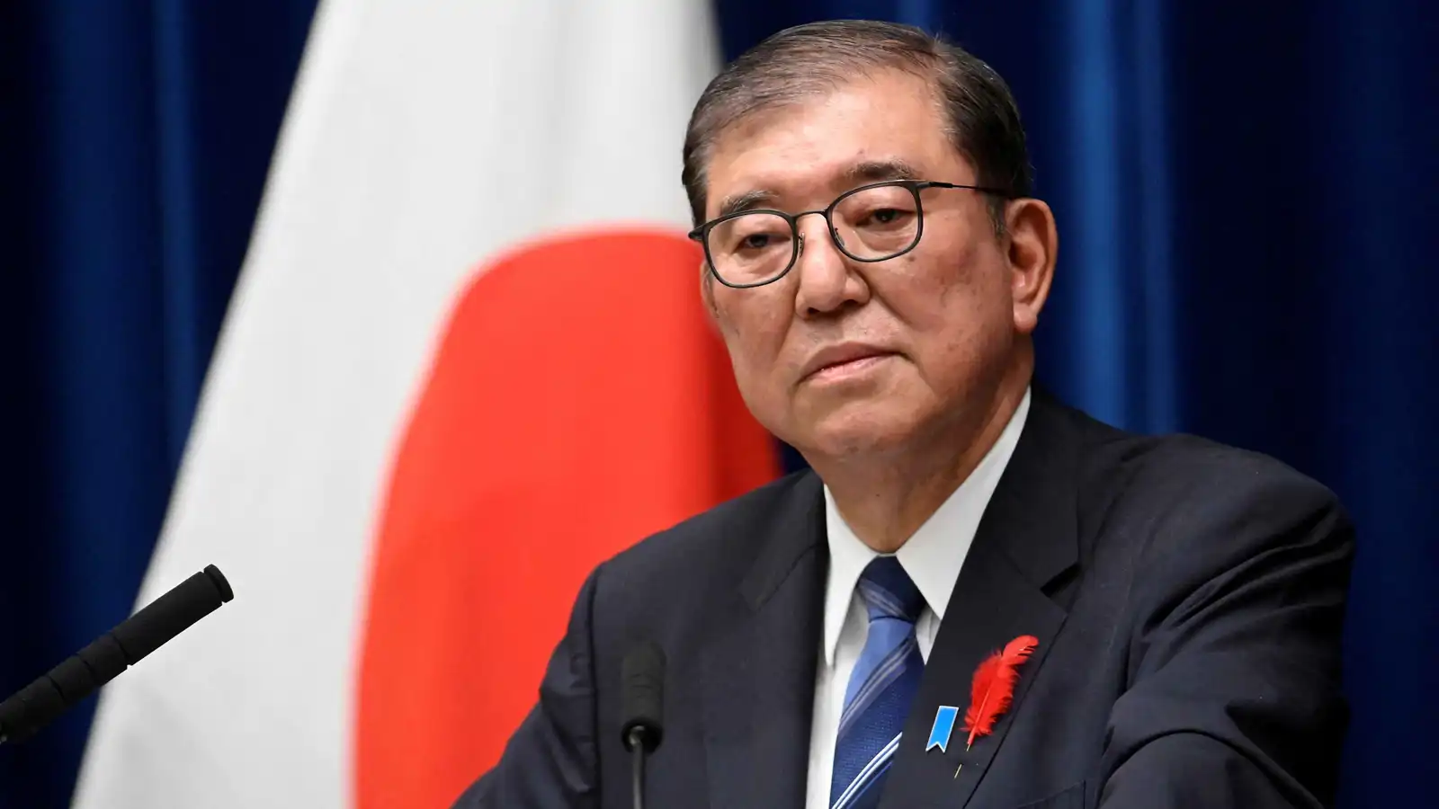 رئيس وزراء اليابان إيشيبا يواجه اختباراً حاسماً في انتخابات الشيوخ