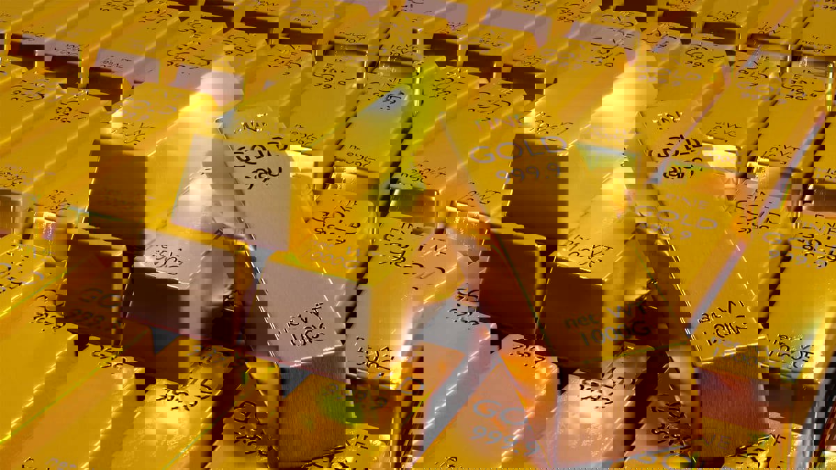 تراجع الذهب مع صعود الدولار والأسواق تقيم بيانات التضخم الأمريكية