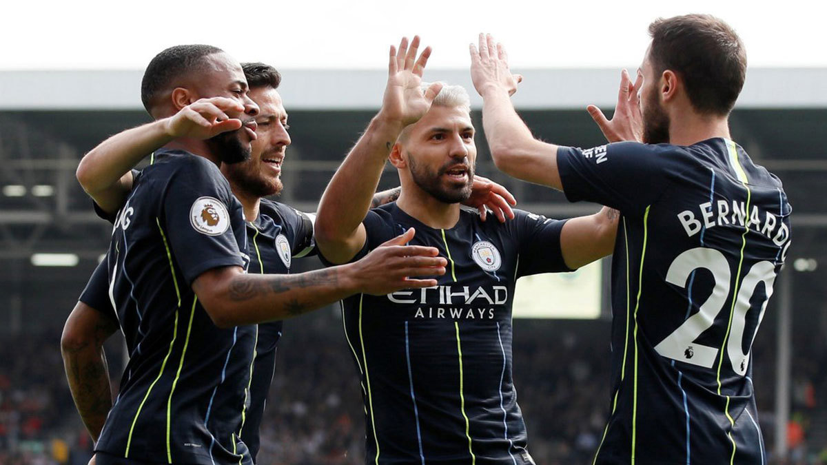 غوارديولا يعلن غياب أغويرو عن مباراة مانشستر سيتي وكارديف