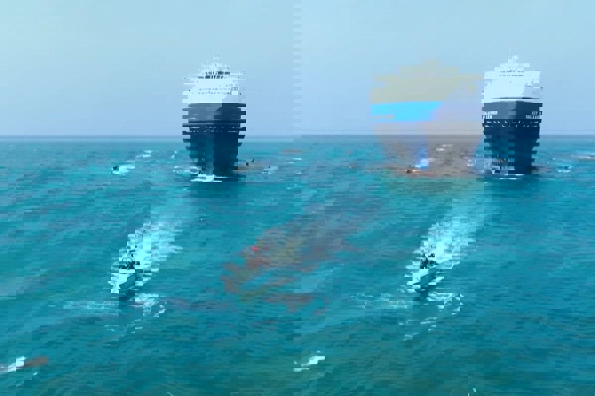 البحر الأحمر واستعراض الحوثي