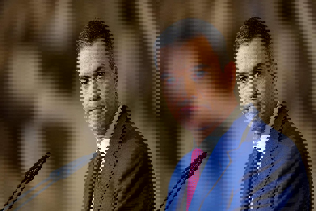 بعد إعلان دراسته الاستقالة.. ترقب وتضامن مع رئيس الحكومة الإسبانية 