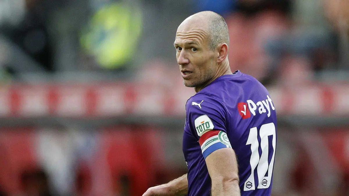 ‏للمرة الثانية.. ‏آريين روبين يعلن الاعتزال النهائي