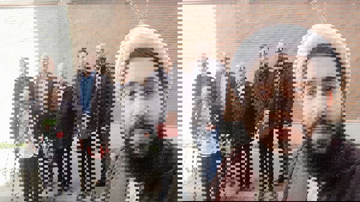 مقرب من نجاد.. اعتقال رجل دين معارض أثناء خروجه من إيران