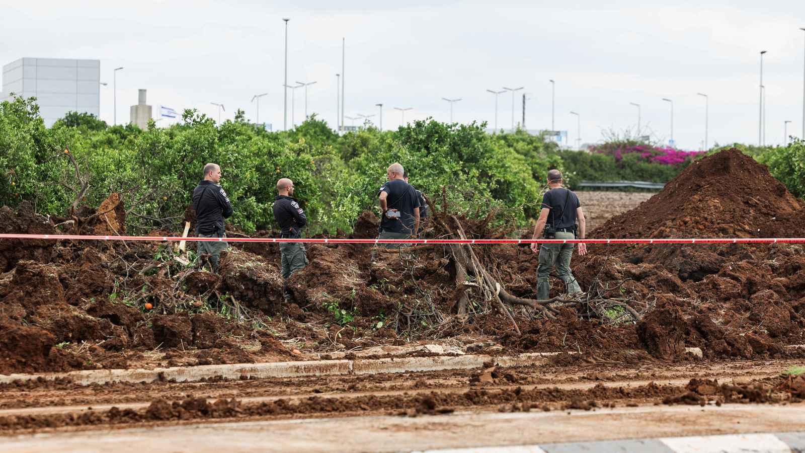 لماذا كثّف الحوثيون هجماتهم على إسرائيل مع زيارة ترامب؟