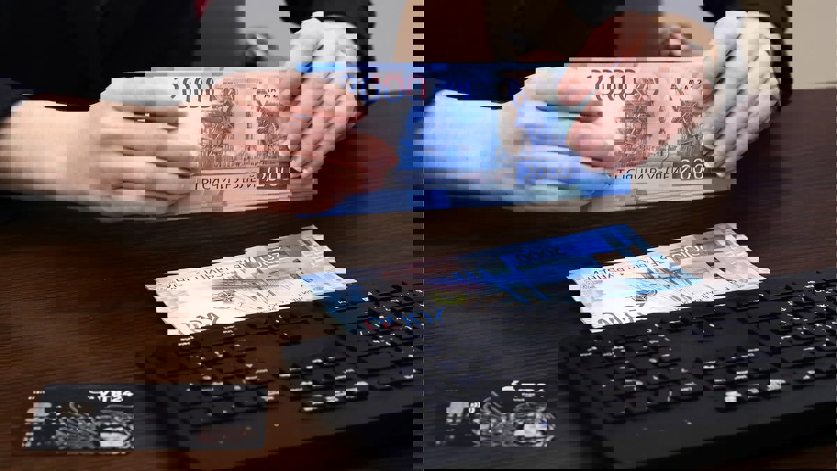 "سي أن أن": البنوك الأمريكية تجني أموالا طائلة من الديون الروسية رغم الانسحاب