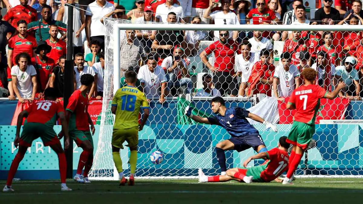 أوكرانيا تنتزع فوزا مثيرا من المغرب في مسابقة كرة القدم بأولمبياد باريس