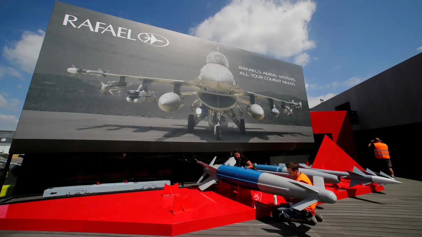 إسرائيل تنافس على مناقصة عسكرية بارزة للجيش الأمريكي