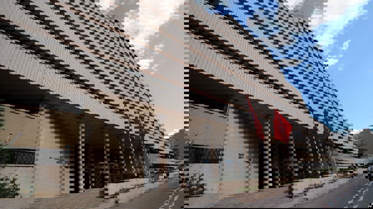 بعد إزالتها من "القائمة السوداء".. مطالبات في تونس بحملة واسعة لجلب المستثمرين