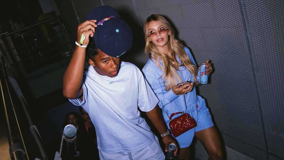 إلى ملعب البادل.. 10 صور رائعة لإندريك وزوجته غابرييلي ميراندا (شاهد)