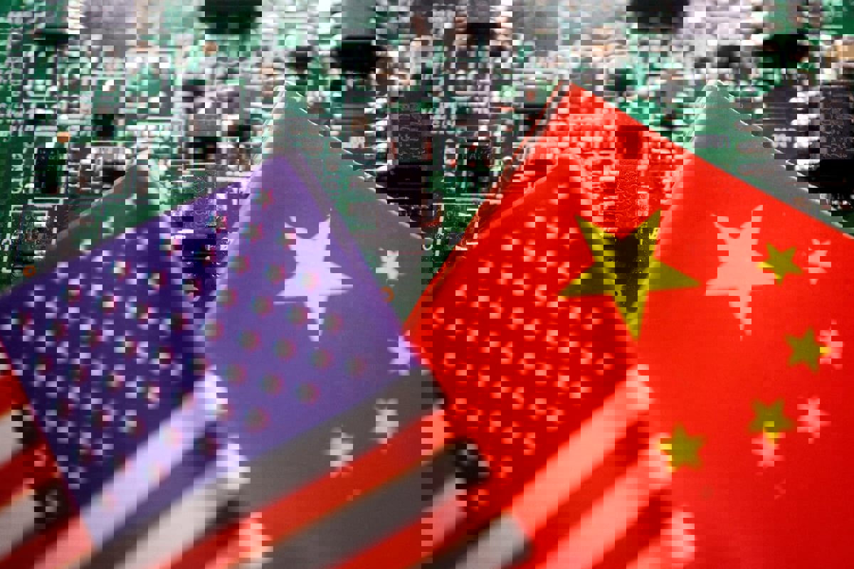  أمريكا تفرض قيودا جديدة على الصين بشأن الرقائق الإلكترونية